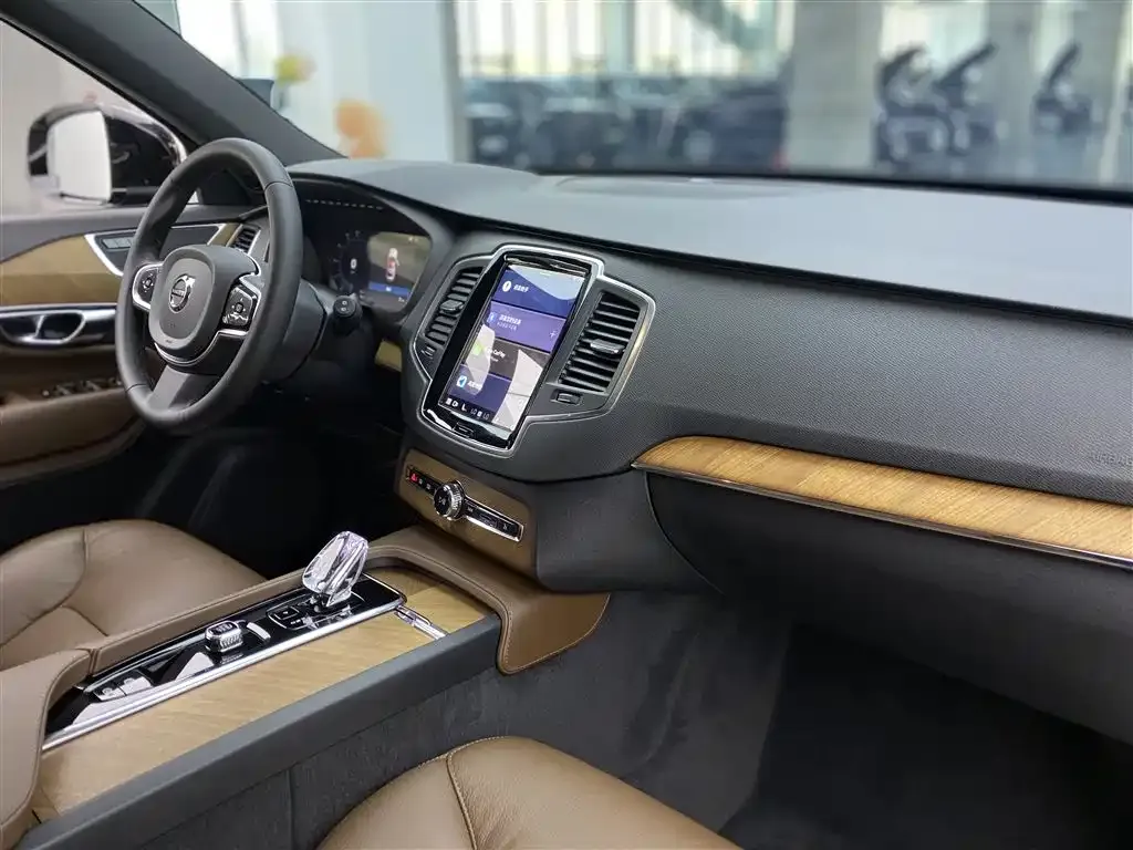 Volvo XC90 2023 из CN, фото 9