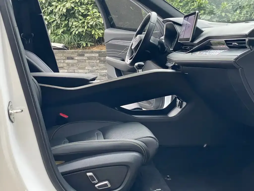 Geely Xingrui 2024 из CN, фото 5