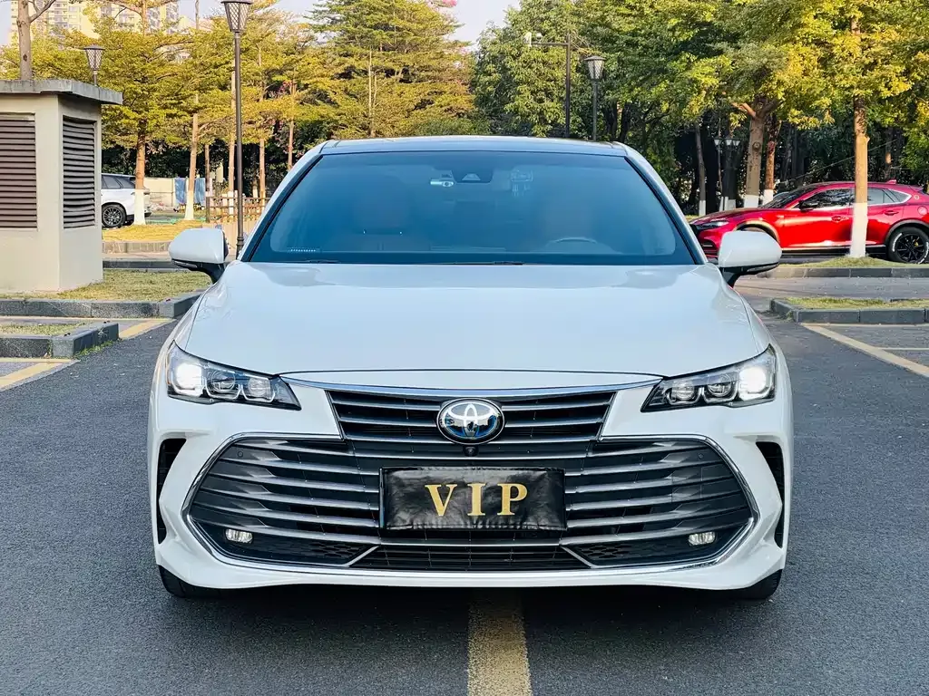 Toyota Avalon — фото 3
