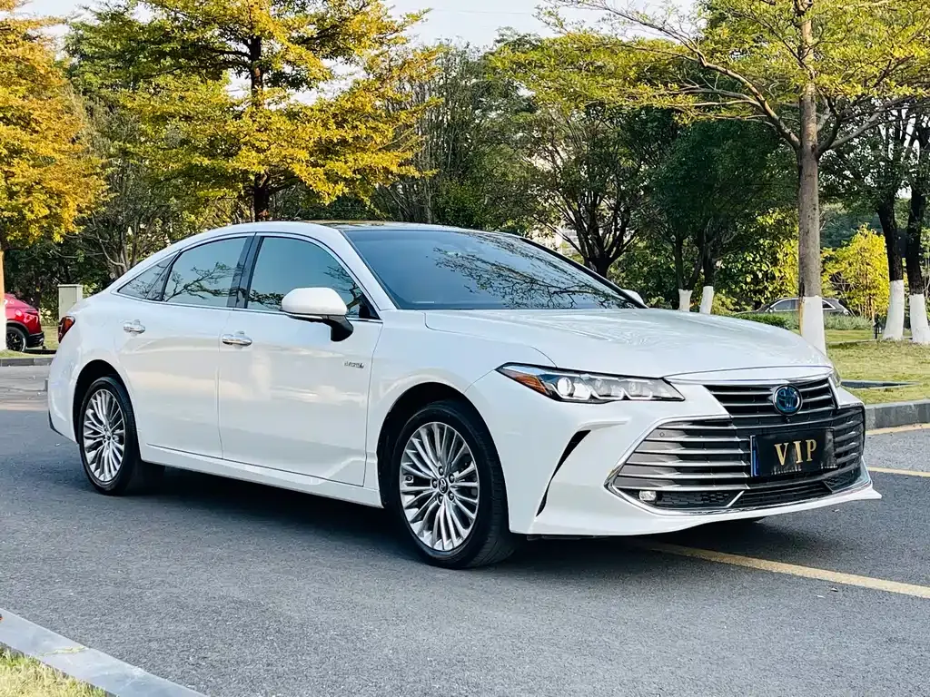 Toyota Avalon — фото 4