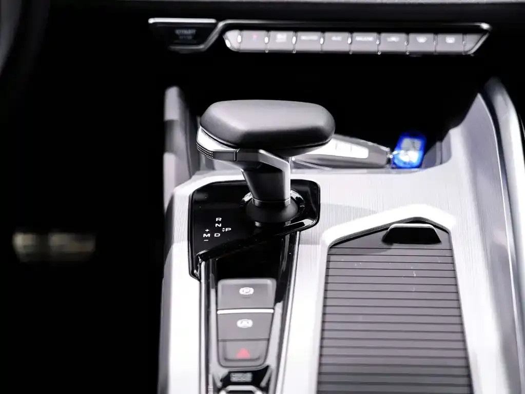 Geely Xingrui 2022 из CN, фото 3