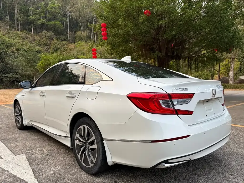 Honda Accord — фото 3