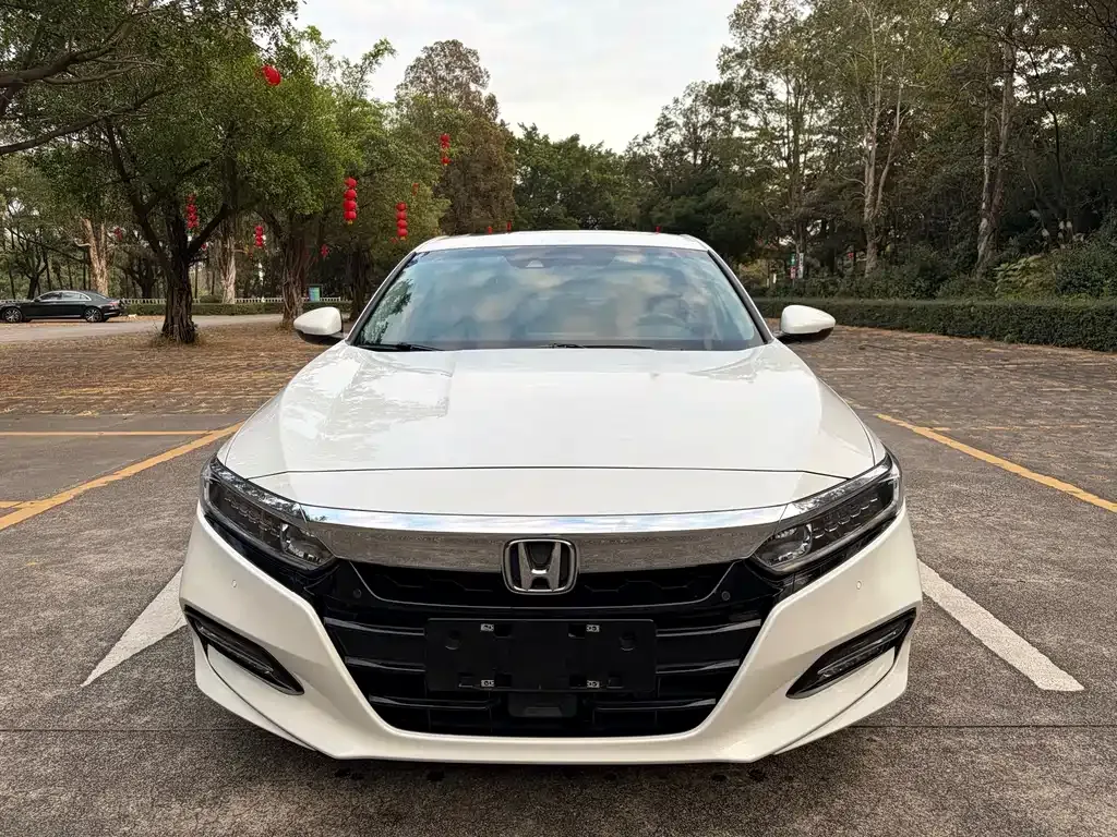 Honda Accord — фото 5
