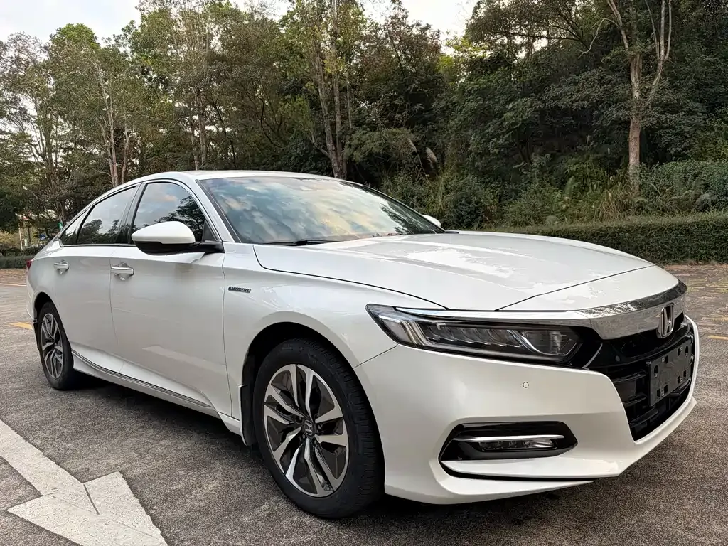 Honda Accord — фото 6