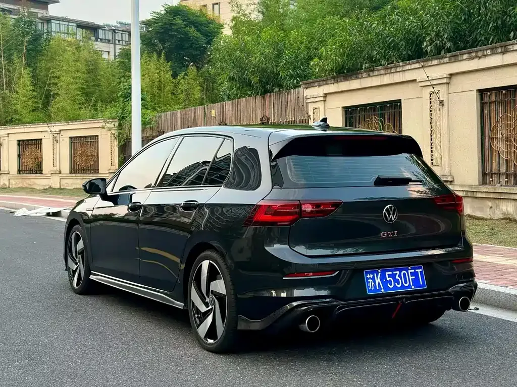 Volkswagen Golf GTI — фото 5