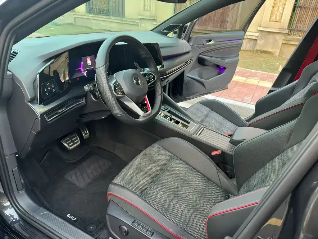 Volkswagen Golf GTI — фото 4