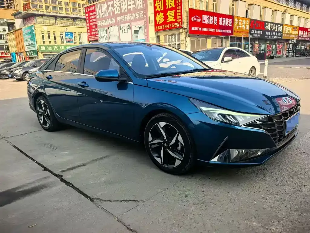 Hyundai Elantra 2023 из CN, фото 5