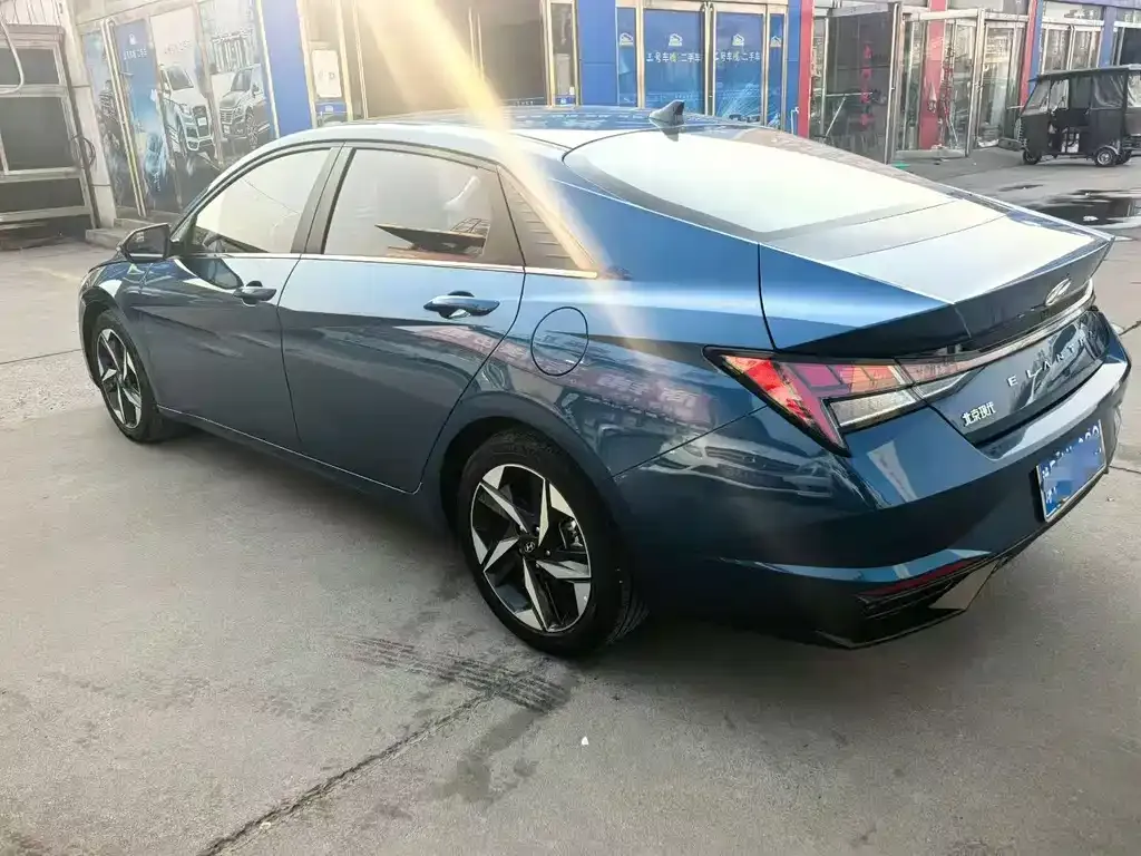 Hyundai Elantra 2023 из CN, фото 4