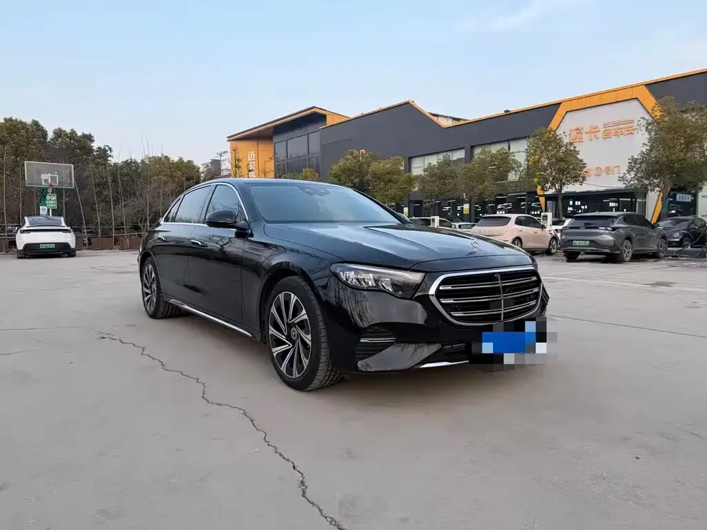 Mercedes-Benz E-Class 2025 из CN, фото 1