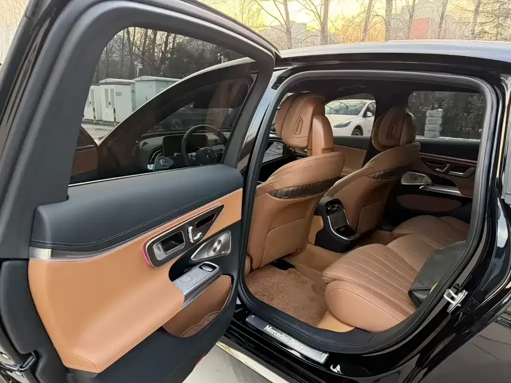 Mercedes-Benz E-Class 2025 из CN, фото 5