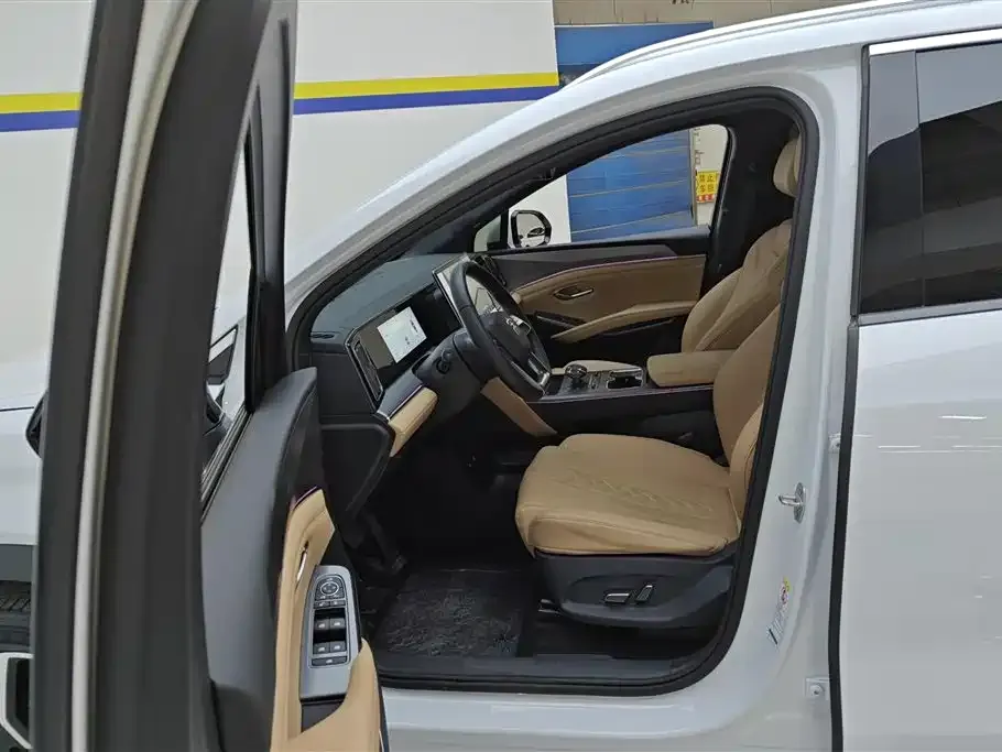 BYD L DM-i 2024 из CN, фото 6