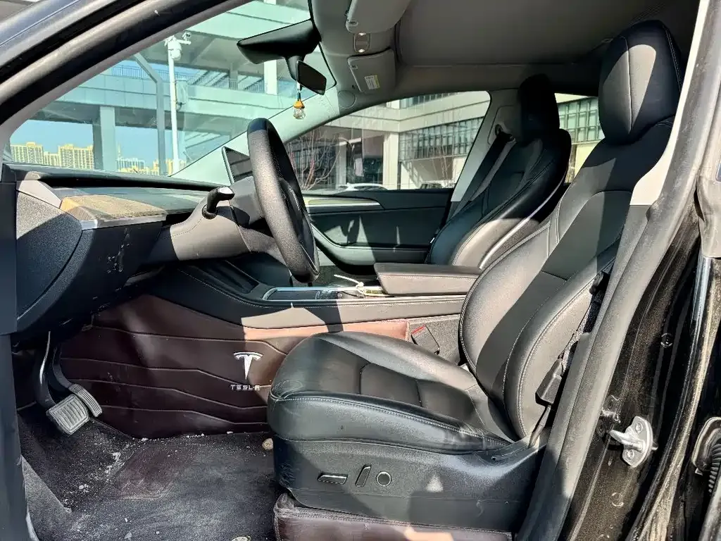 Tesla Model Y 2023 из CN, фото 6