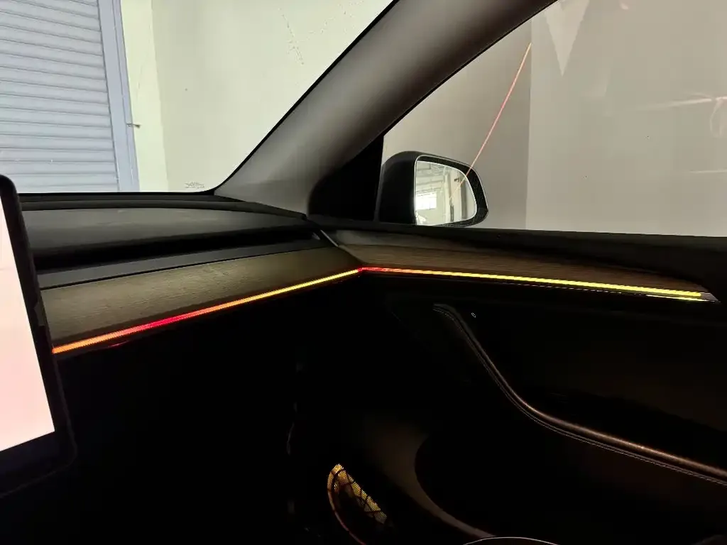 Tesla Model Y 2023 из CN, фото 5