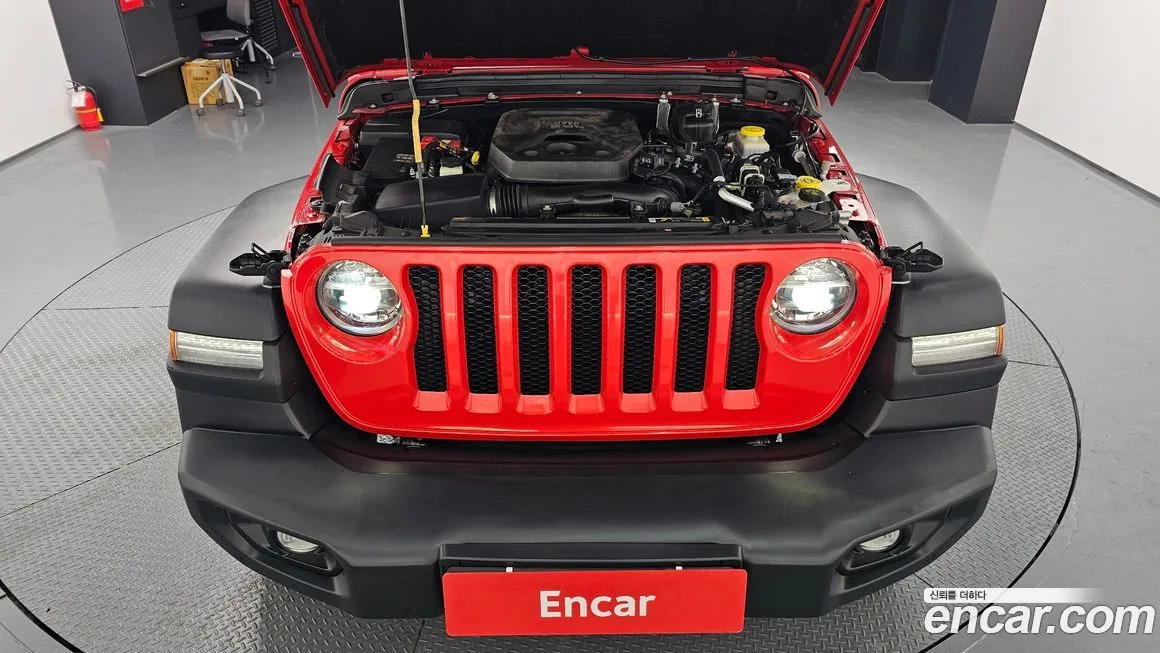 Jeep Wrangler 2021 из KR, фото 3