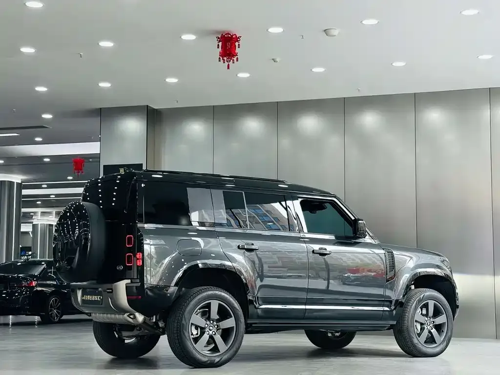 Land Rover Defender — фото 4