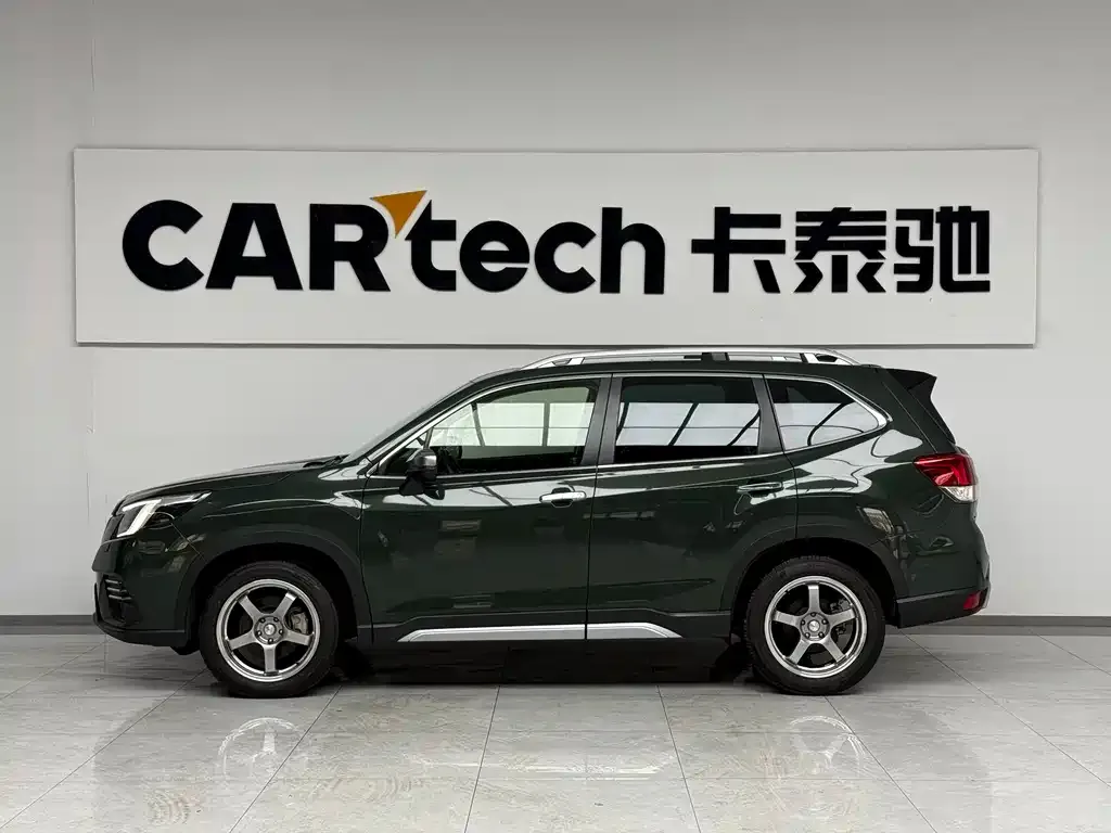 Subaru Forester 2023 из CN, фото 5