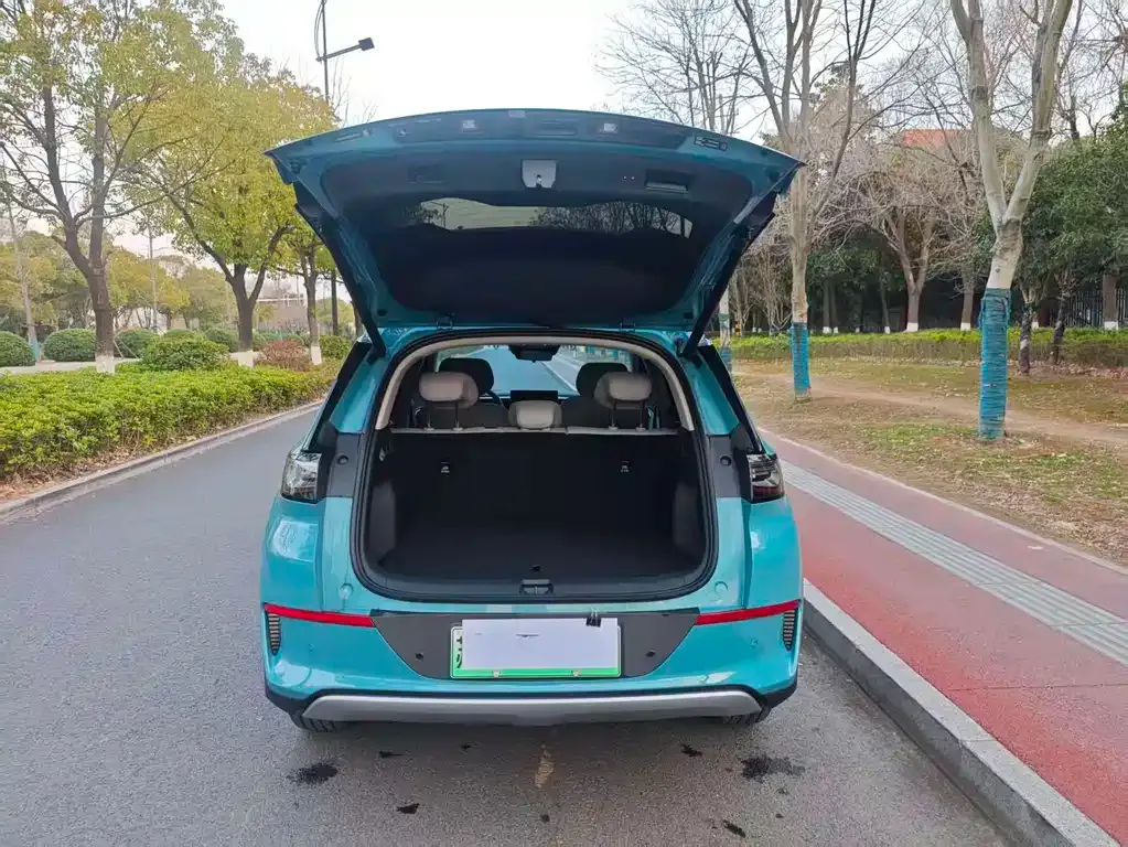 BYD Hiace 05 EV — фото 2