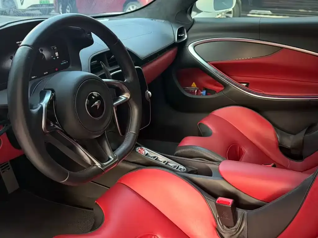 McLaren Artura 2025 из CN, фото 5