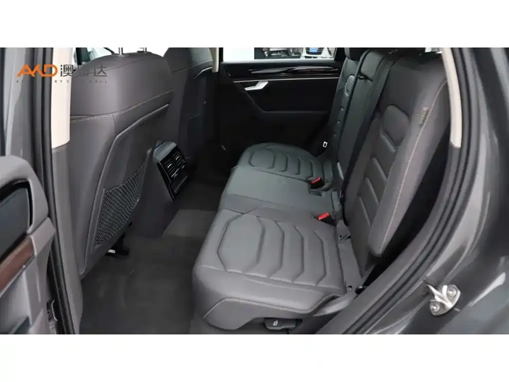 Volkswagen Touareg 2022 из CN, фото 8