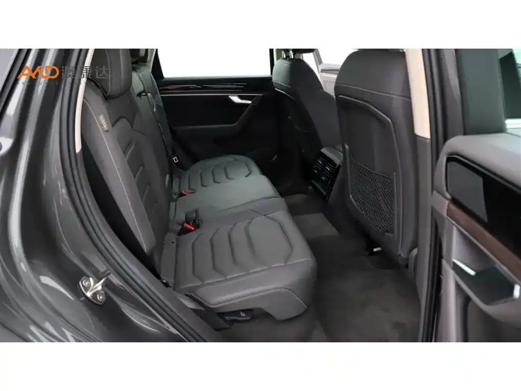 Volkswagen Touareg 2022 из CN, фото 3