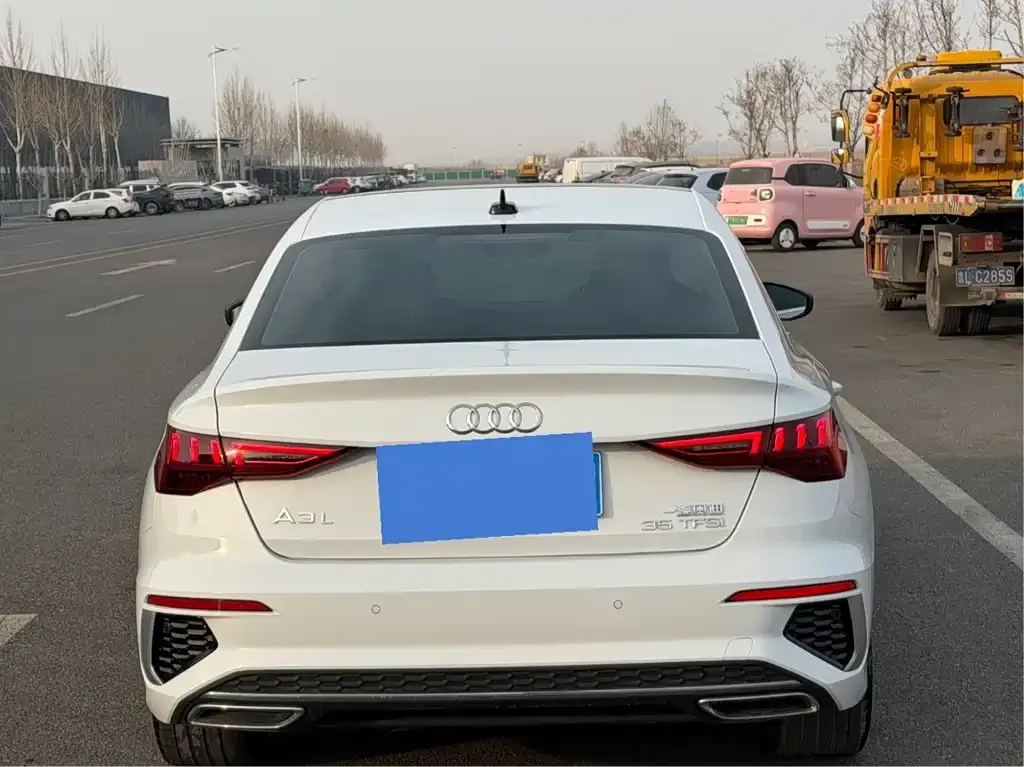 Audi A3 2023 из CN, фото 5