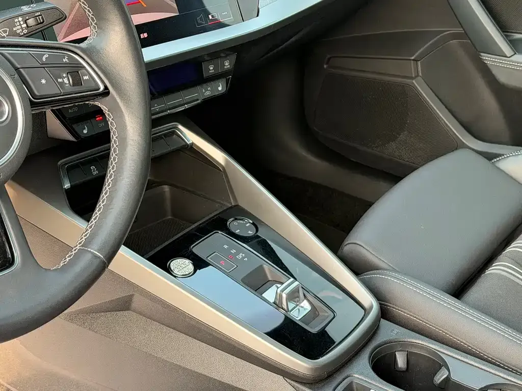Audi A3 2023 из CN, фото 7