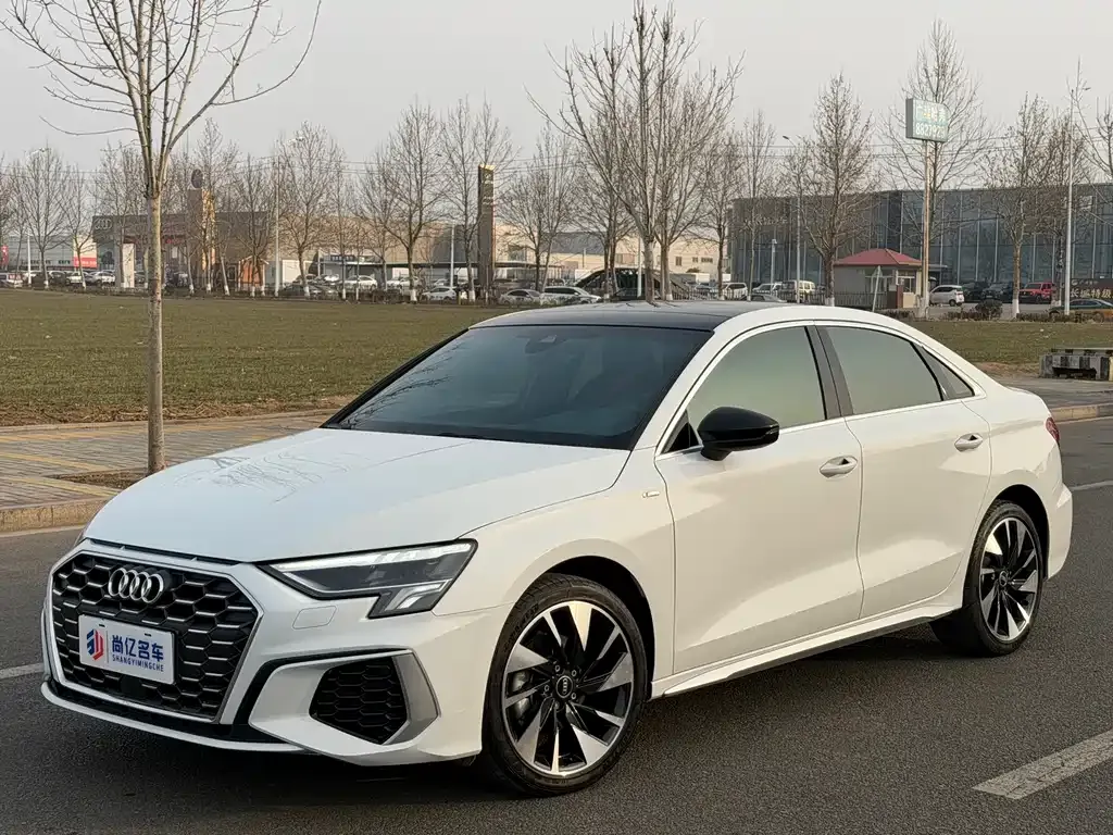 Audi A3 2023 из CN, фото 8