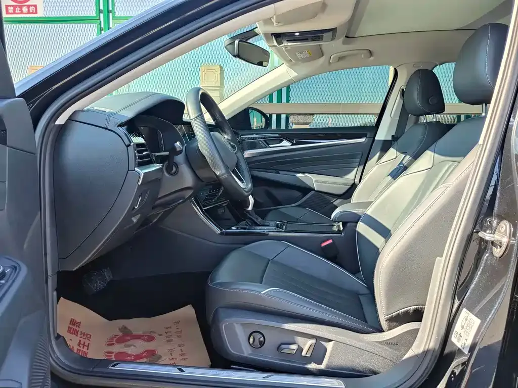 Volkswagen Passat New Energy 2023 из CN, фото 8