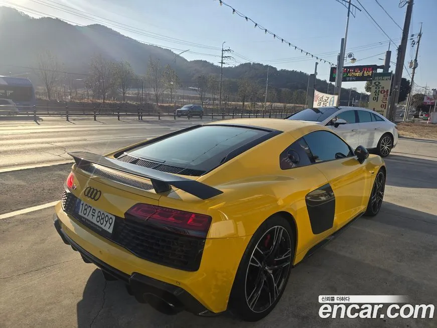 Audi R8 2021 из KR, фото 7
