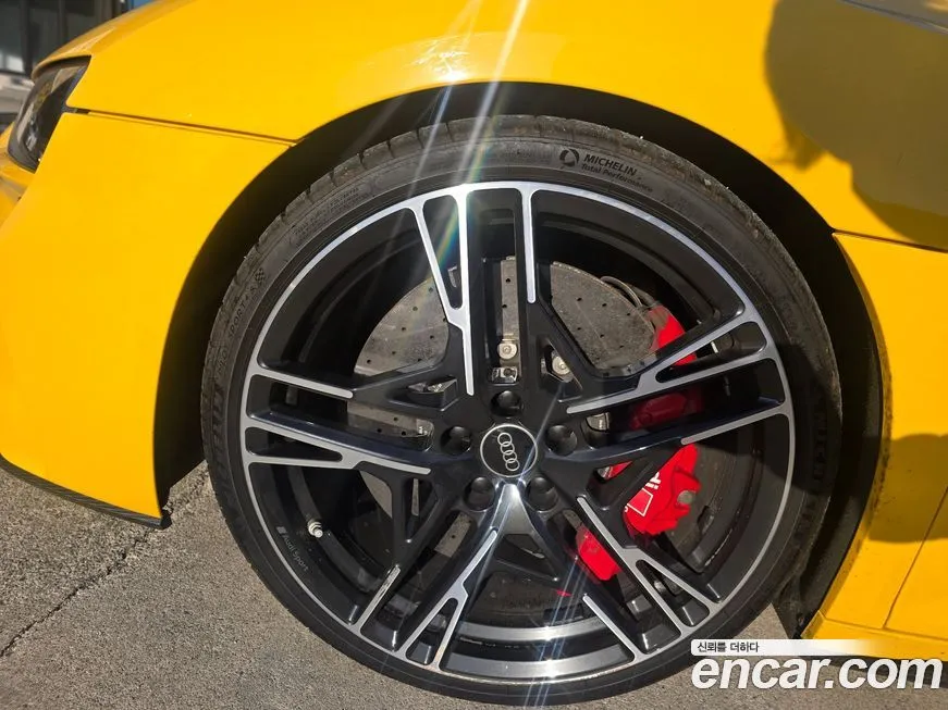 Audi R8 2021 из KR, фото 8