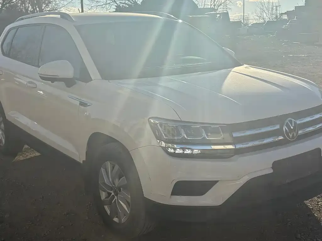 Volkswagen Tharu — фото 2