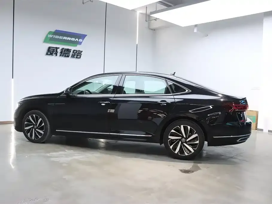 Volkswagen Passat — фото 9