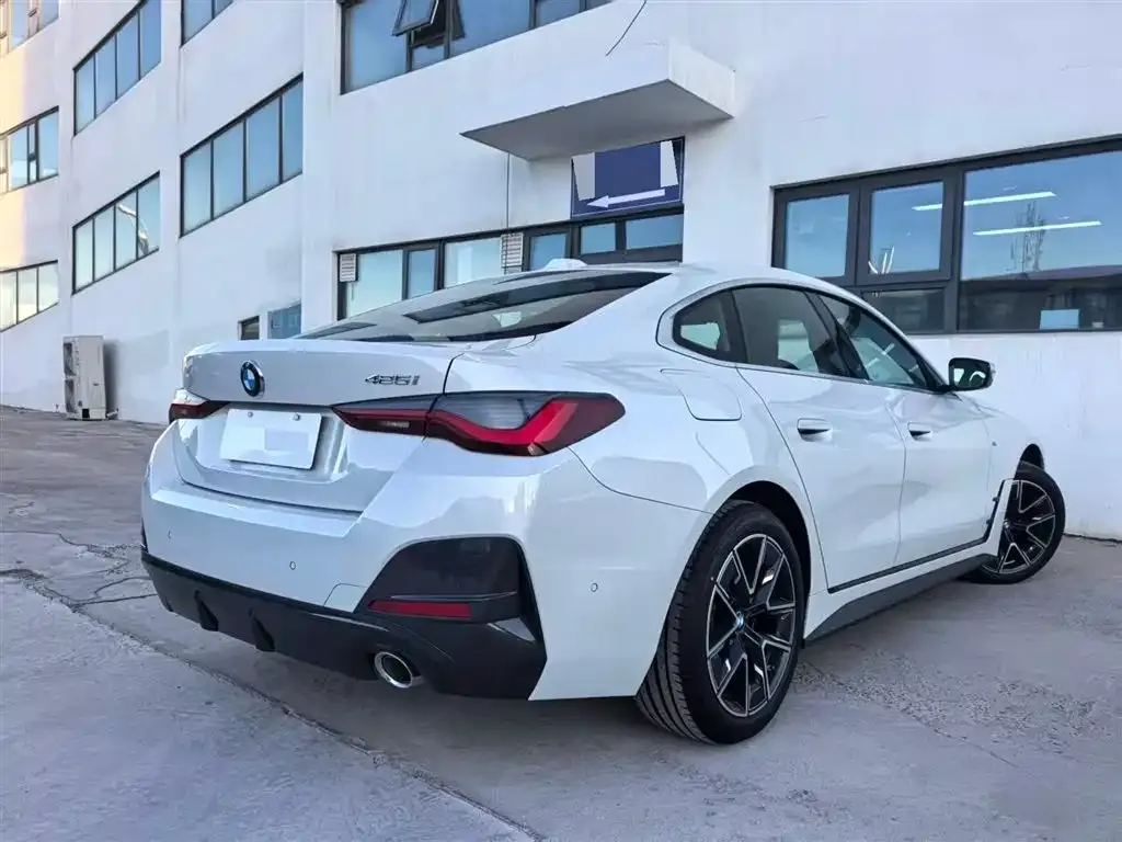 BMW 4 Series 2025 из CN, фото 7