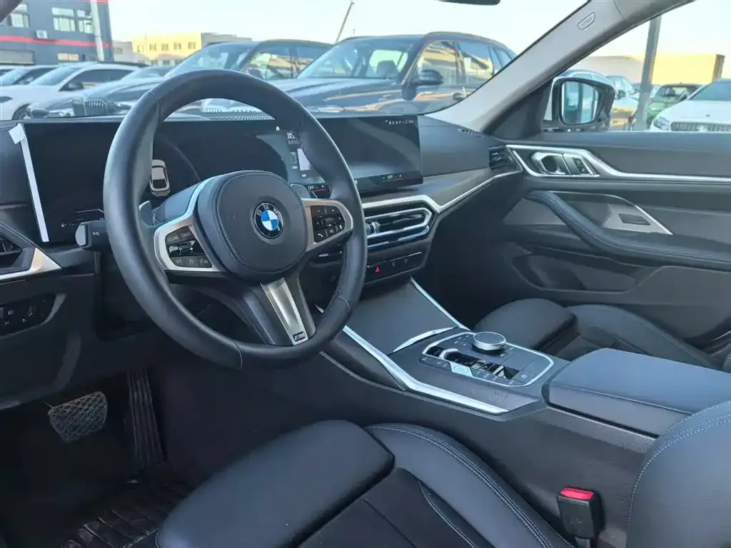 BMW 4 Series 2025 из CN, фото 8