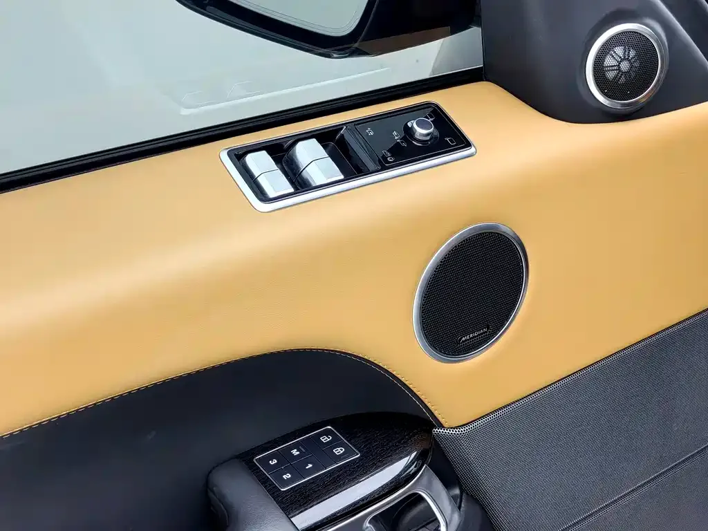 Land Rover Sport — фото 10