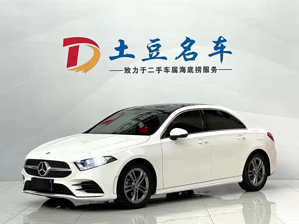 Mercedes-Benz A-Class 2023 из CN, фото 1