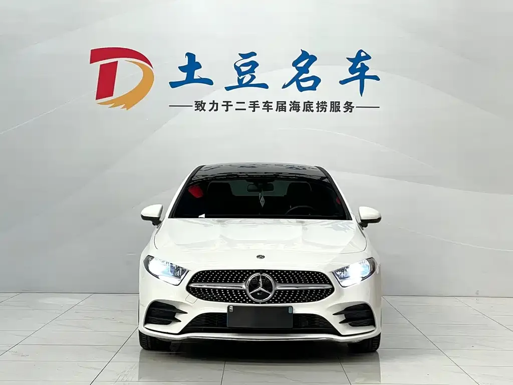 Mercedes-Benz A-Class 2023 из CN, фото 2