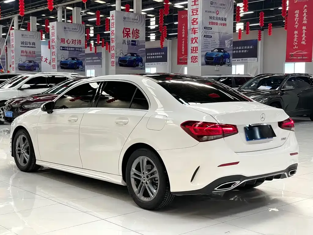 Mercedes-Benz A-Class 2023 из CN, фото 9