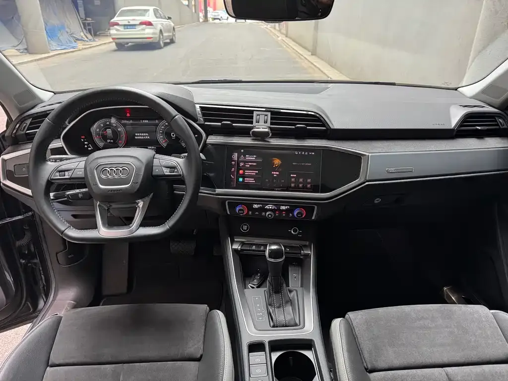 Audi Q3 2022 из CN, фото 9