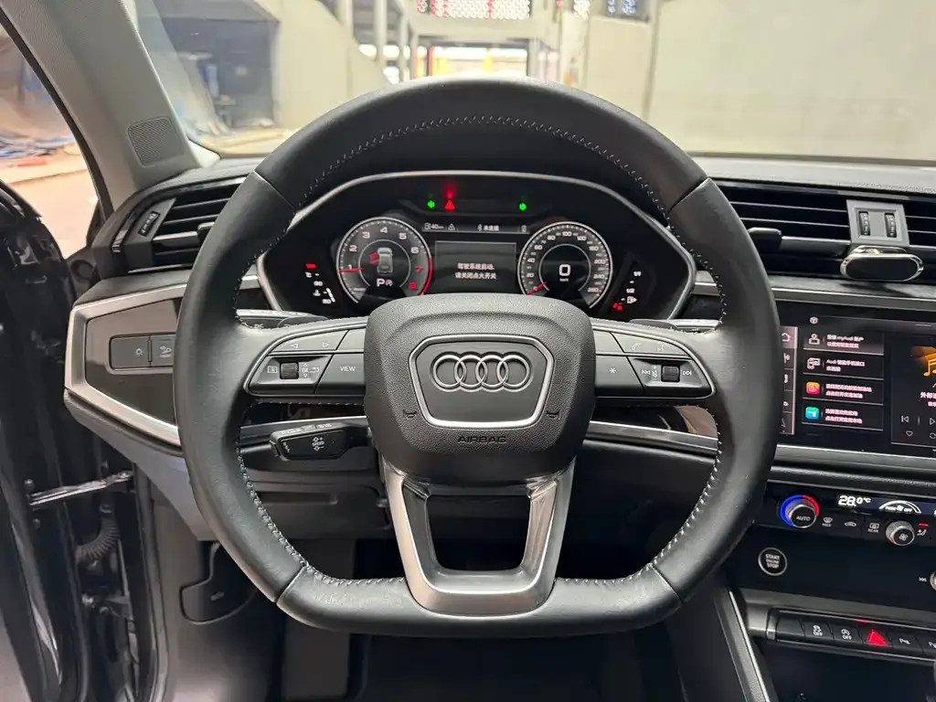 Audi Q3 2022 из CN, фото 8