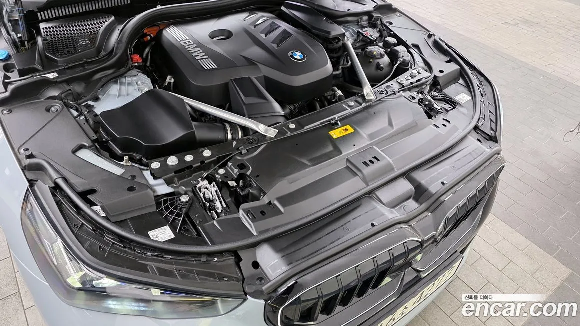 BMW 5-Series 2024 из KR, фото 10