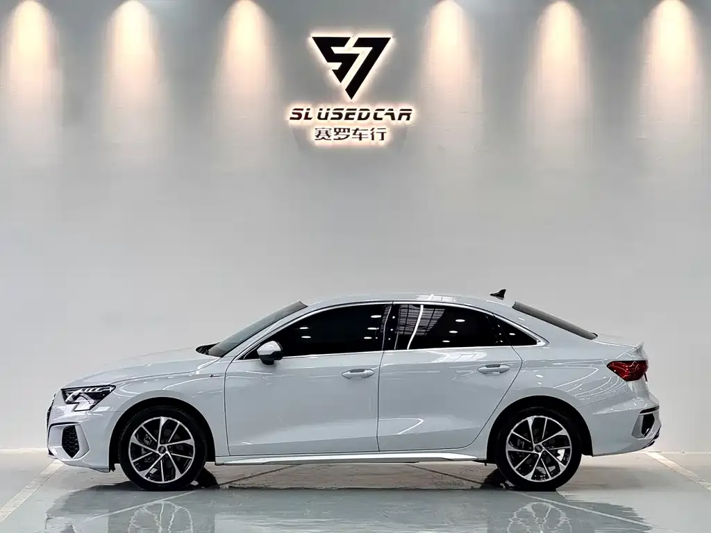 Audi A3 2023 из CN, фото 8