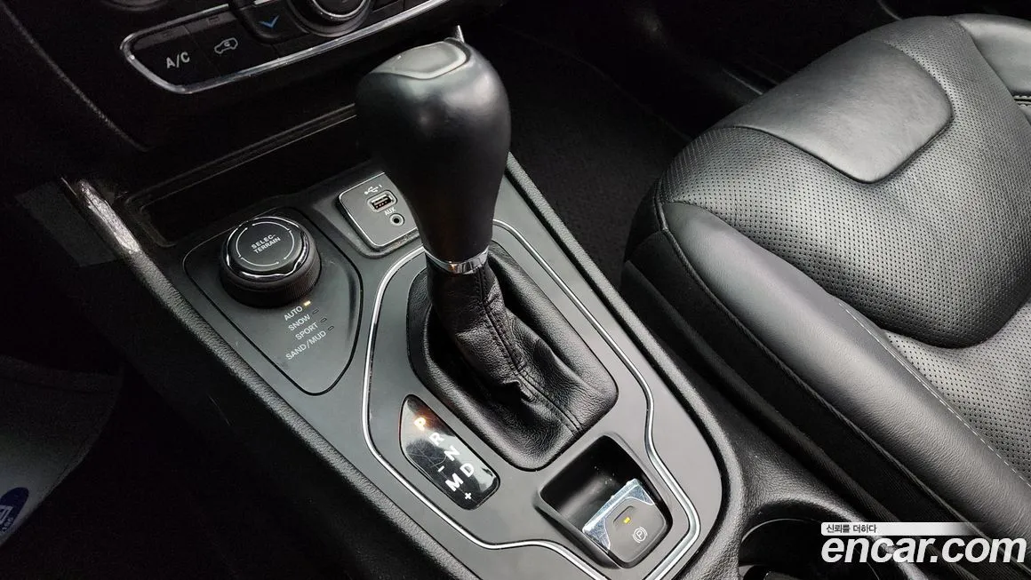 Jeep Cherokee 2021 из KR, фото 5