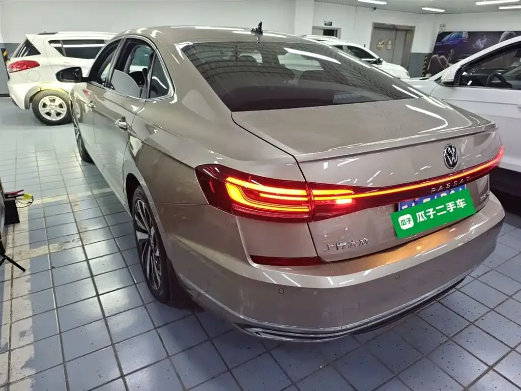 Volkswagen Passat 2022 из CN, фото 8