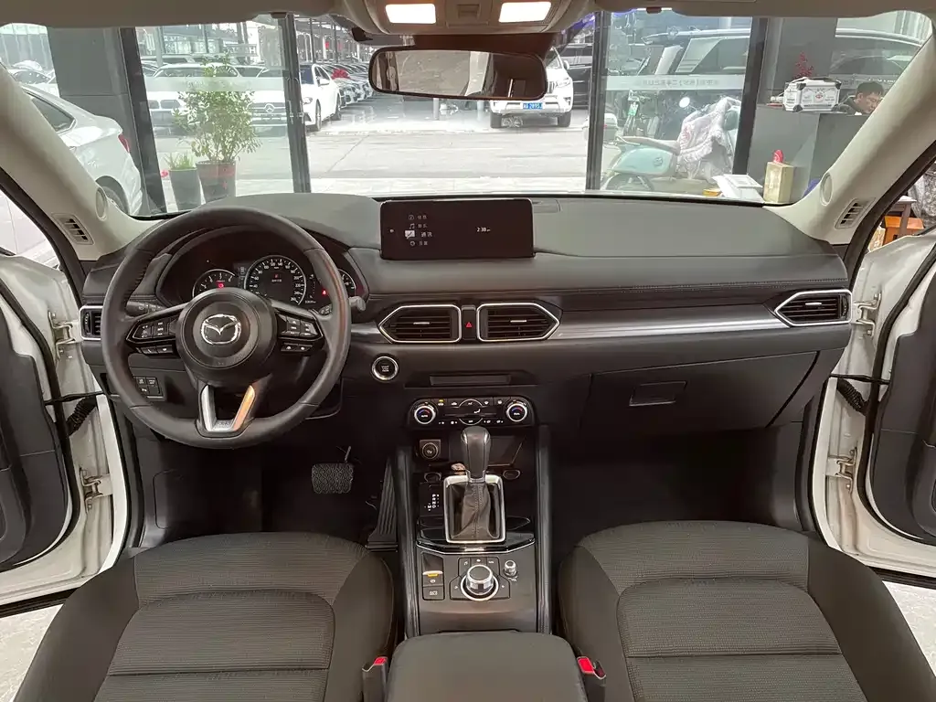 Mazda CX-5 2023 из CN, фото 10