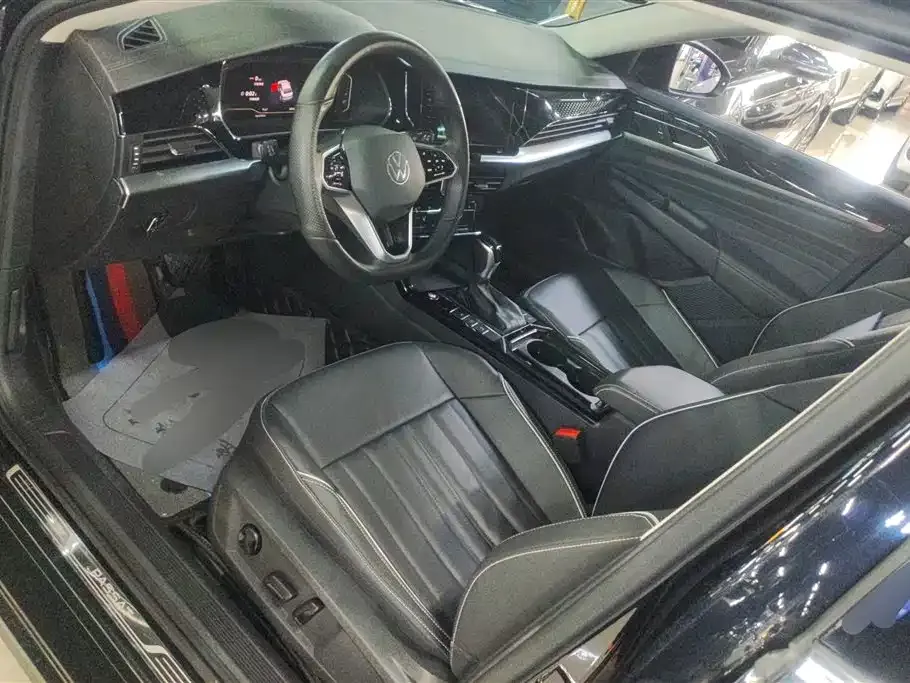 Volkswagen Passat 2023 из CN, фото 8