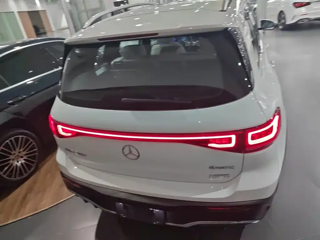 Mercedes-Benz EQB 2023 из CN, фото 5