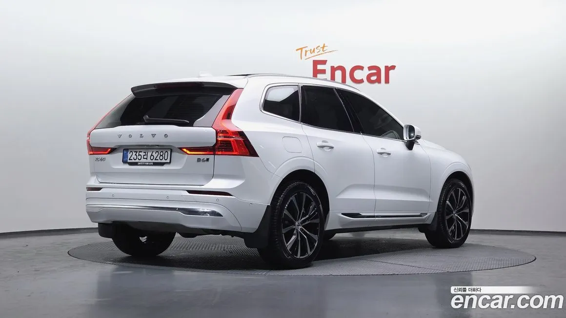 Volvo XC60 2023 из KR, фото 2