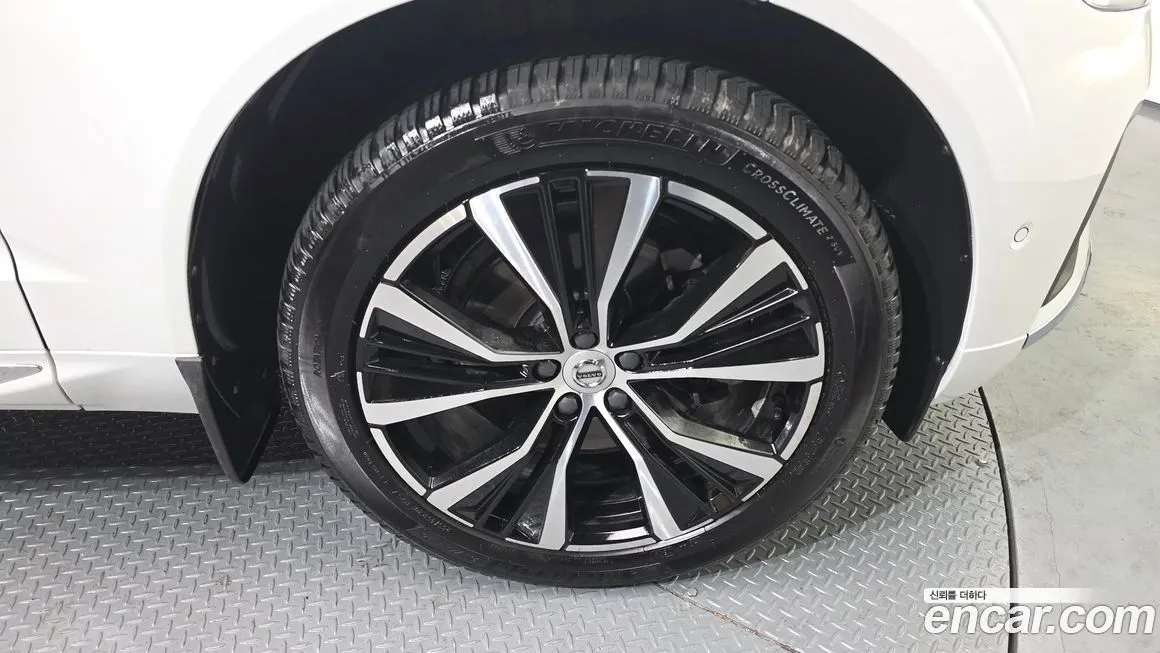 Volvo XC60 2023 из KR, фото 10