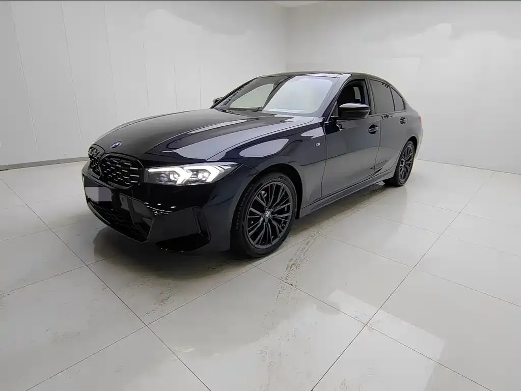 BMW 3 Series 2023 из CN, фото 1
